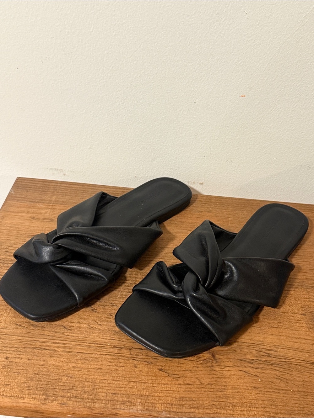 Banana Republic Black Knotted Slide Mules